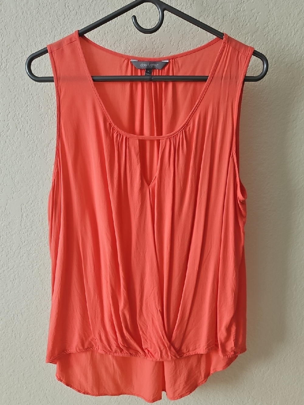 Daisy Fuentes Coral-Orange Sleeveless Gathered Hem Tank